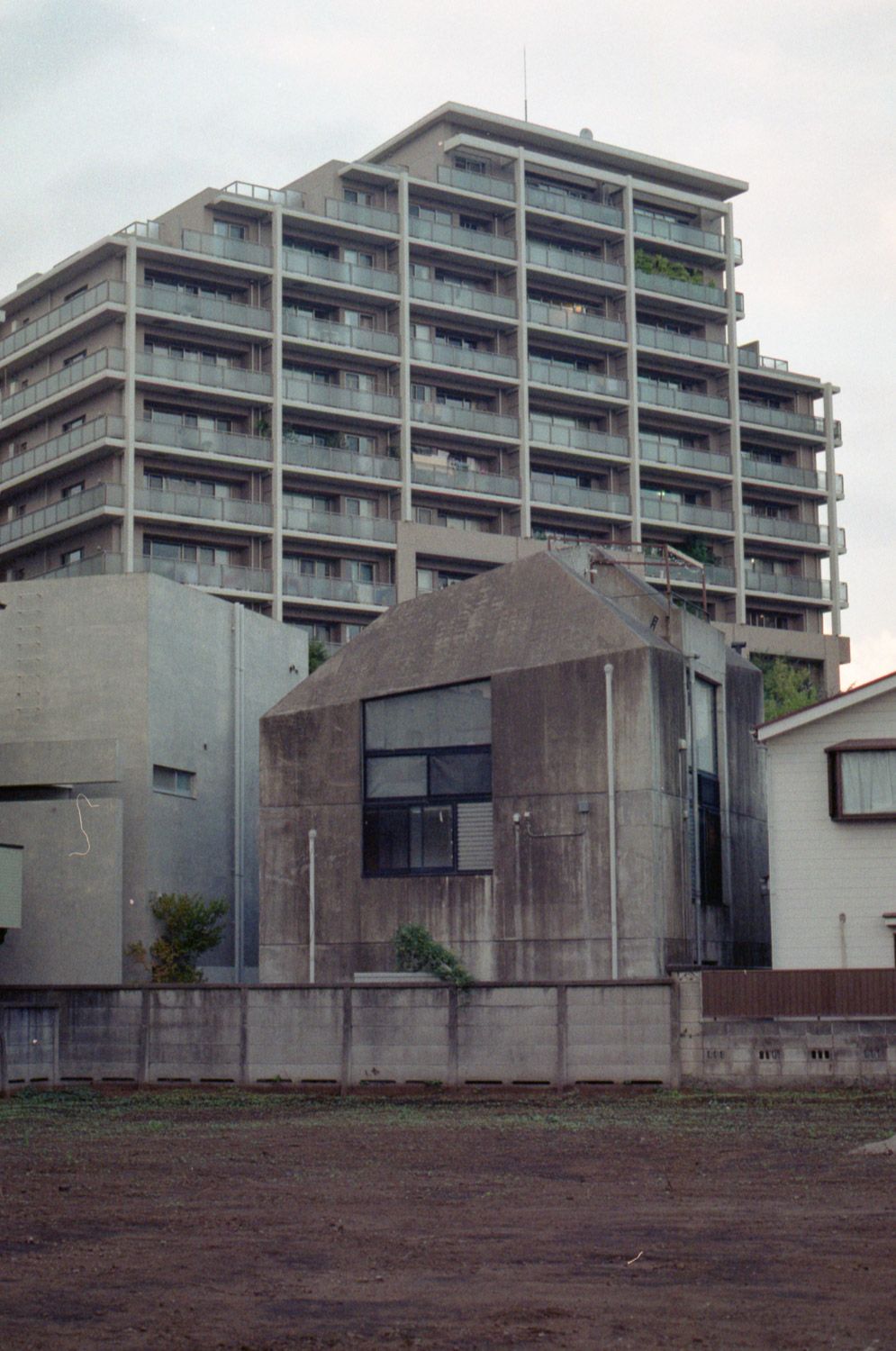A love(?) letter to Tokyo architecture